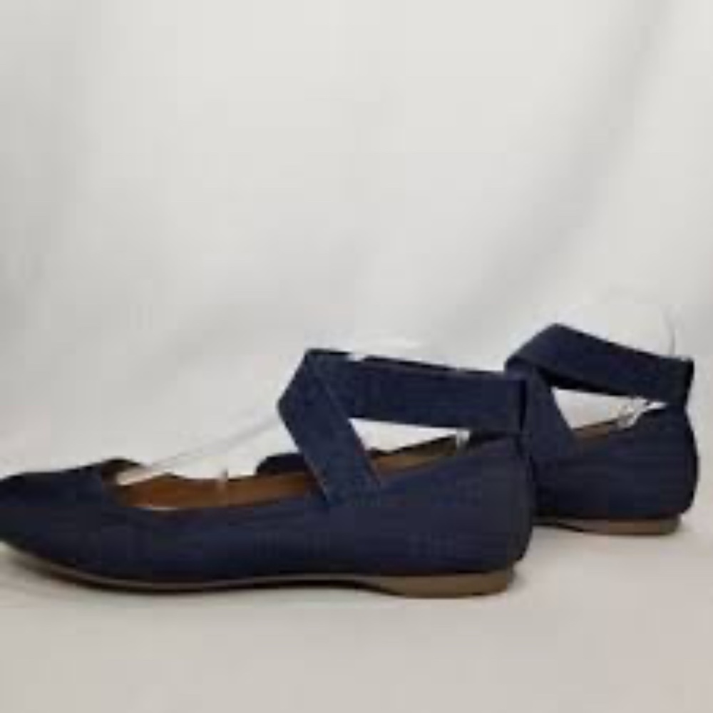 NWOT Style & Co Indigo Blue Round Toe Elastic Cross Strap Slip-on Flats size 8.5